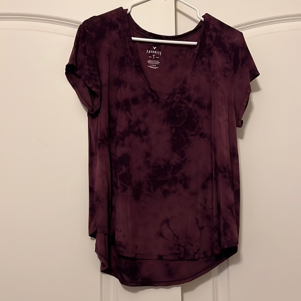 Large Maroon American Eagle Favorite T